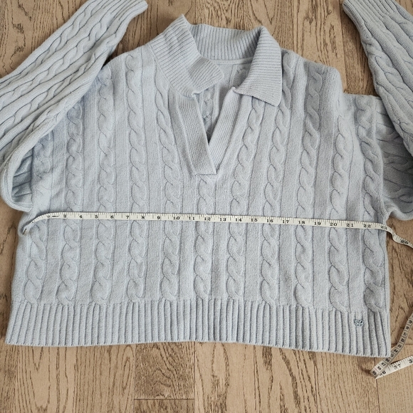 Aritzia Sunday Best Wool Lottie V-Neck Sweater / baby blue - Picture 8 of 9